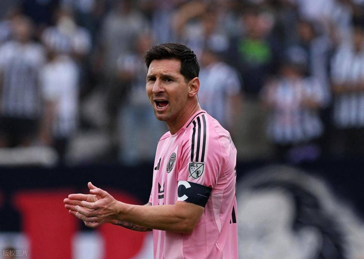 梅西加盟法国球队后首秀，球迷欢呼球王表现超预期的简单介绍