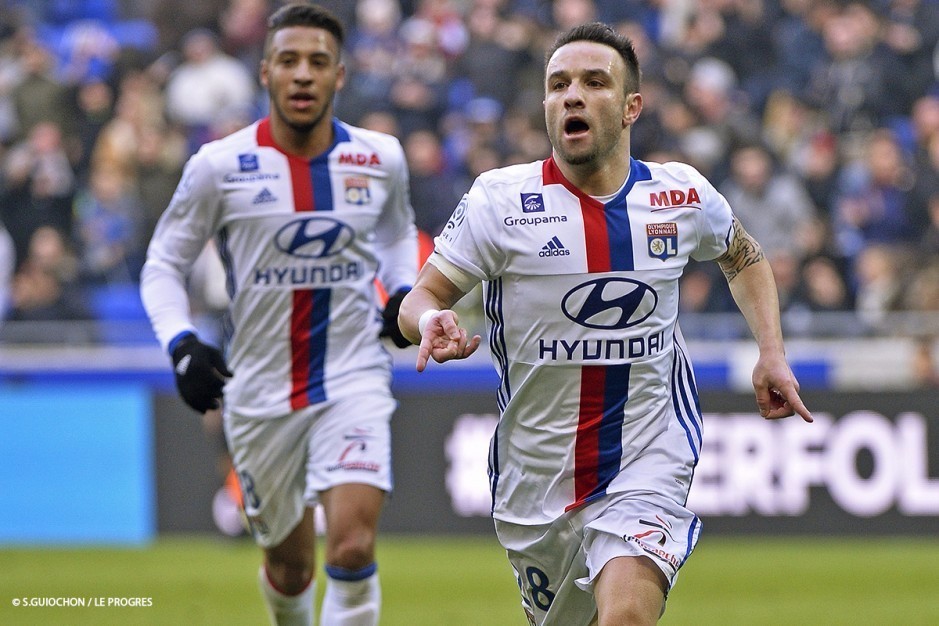 瓦朗谢纳客场艰难逼平对手,保住法甲位置的简单介绍 瓦朗谢纳客场艰难逼平对手,保住法甲位置的简单介绍