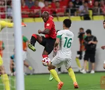 曼城门将连续扑救,球队保持不败纪录的简单介绍 曼城门将连续扑救,球队保持不败纪录的简单介绍