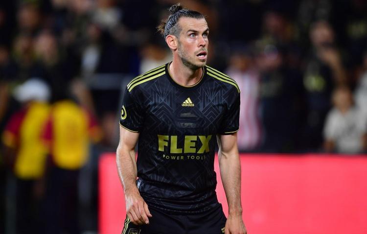 贝尔绝杀助威尔士队逆袭,希望还存(威尔士吃瘪贝尔“入镜”难 昔日大圣体能已见底?) 贝尔绝杀助威尔士队逆袭,希望还存(威尔士吃瘪贝尔“入镜”难 昔日大圣体能已见底?)